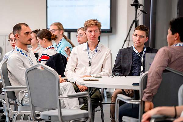 Уроки СССР для технологий будущего: в Пятигорске стартовала школа для молодых учёных