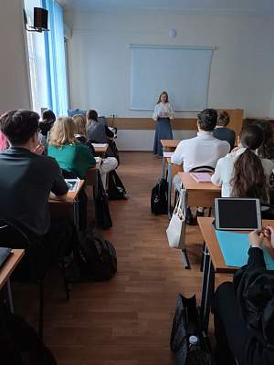 Дискуссия со студентами о выборе специальности психолога