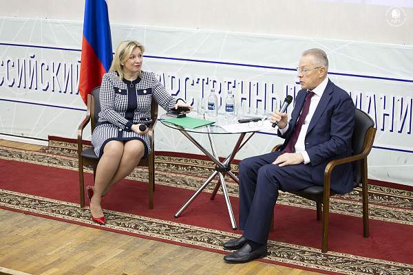 Мария Захарова в РГГУ — о границах прогресса и вызовах современности