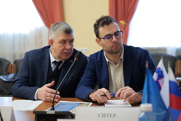 В РГГУ состоялась встреча с Даниэлем Ситером