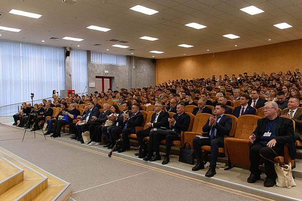 В Белорусско-Российском университете на базе Центра евразийских исследований им. А.А. Громыко cостоялся совместный круглый стол белорусских и российских ученых