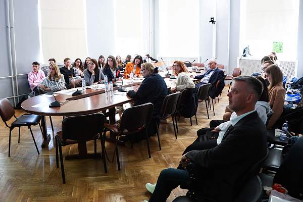 Состоялась защита итоговых проектов семинара «Основы фармкоммуникаций»