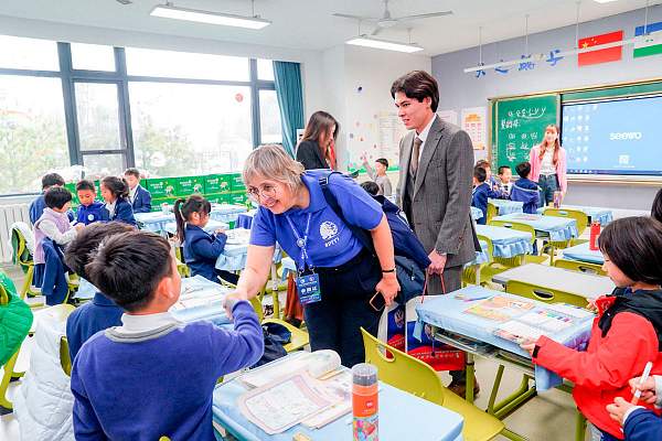 РГГУ на Передвижной образовательной выставке в Китае