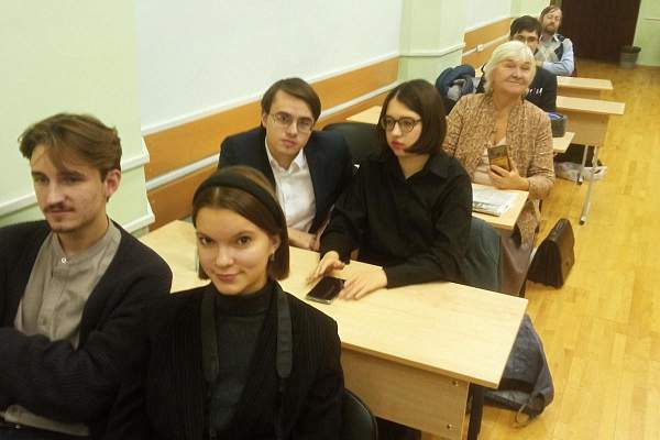 Студенты и преподаватели РГГУ обсудили документальный фильм «Загадки древних строк»