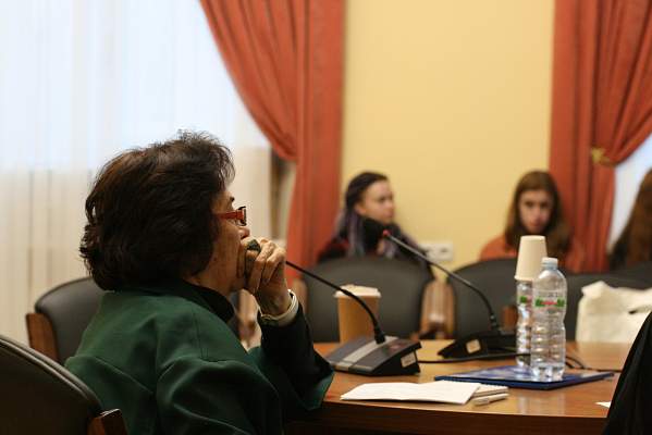 От иронии до каламбура: в РГГУ прошла конференция «Комическое в языке и коммуникации»