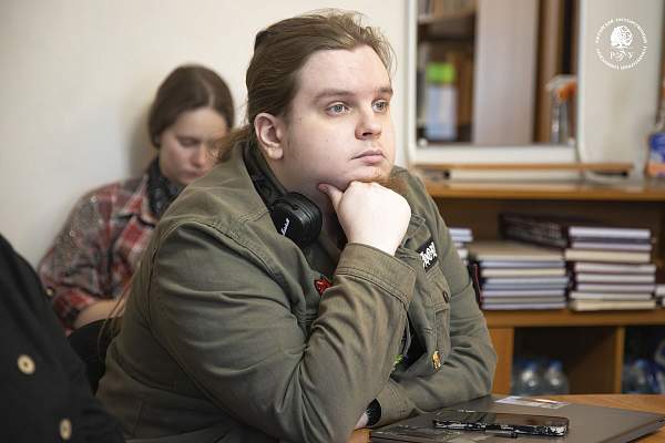 Память о современности: в ИАИ РГГУ обсудили сохранение документального наследия СВО