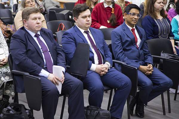 Музыка, традиции и дипломатия: в РГГУ отпраздновали День Индии