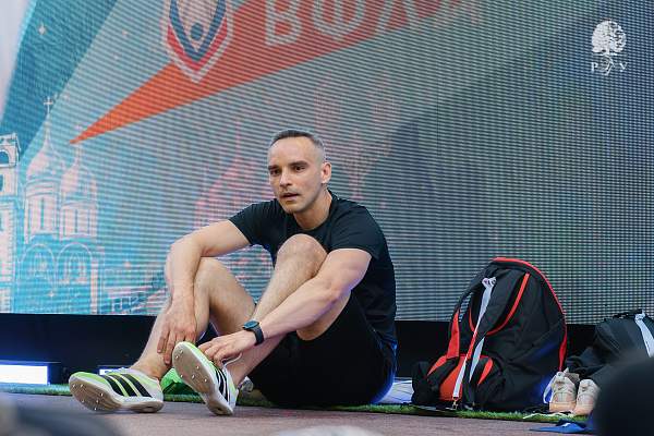 Спорт прямо под нашими окнами: «Забег по Никольской»