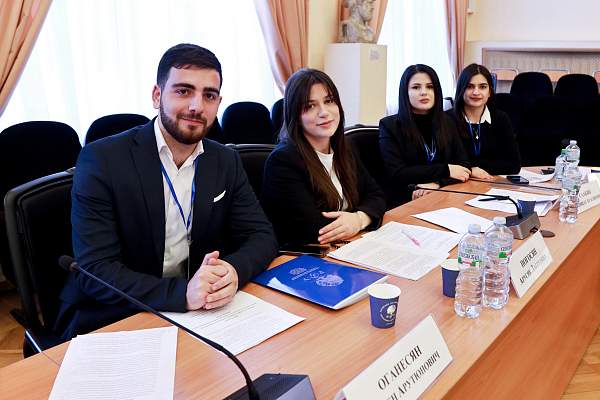 Первый  молодежный Форум славянских университетов в РГГУ