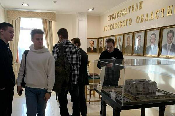 Студенты гражданско-правового профиля юридического факультета посетили Московский областной суд