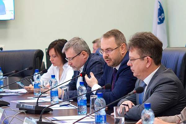 Новые горизонты государственного управления: роль гуманитарных наук в современном мироустройстве