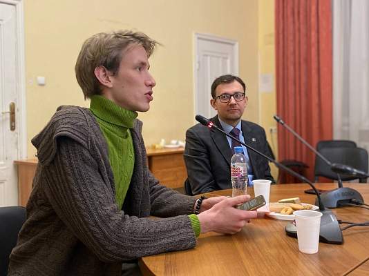 На заседании Клуба молодых историков РГГУ обсудили жизнь русских туристов на курортах Германии и Швейцарии на рубеже XIX-XX вв.