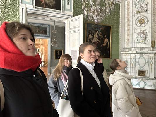 Студенты Исторического факультета посетили музей-усадьбу Кусково 