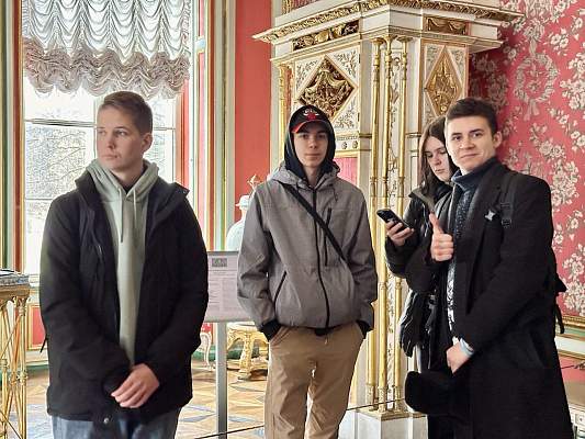 Студенты Исторического факультета посетили музей-усадьбу Кусково 