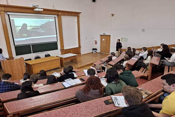 Состоялась встреча студентов РГГУ с сотрудниками линейного отдела МВД России на водном транспорте