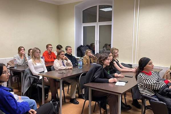 В РГГУ прошла встреча дискуссионного клуба c названием «Реваншизм XX века: теория и практика»