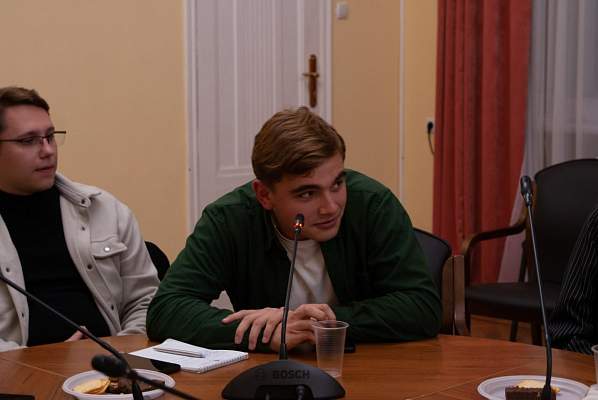 На заседании СНО «История российского чиновничества» обсудили политическую биографию бывшего Генерального прокурора РФ Юрия Скуратова