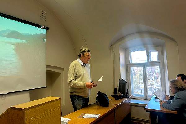 Студенческий круглый стол «Российские и зарубежные архивы в мировом историческом пространстве» 