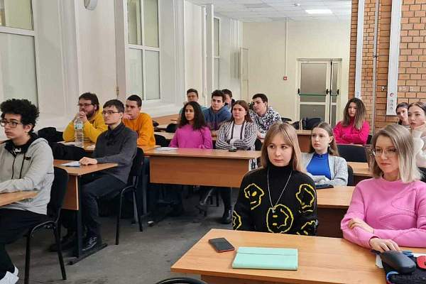 Студенты РГГУ приняли участие в просветительской Акции «Всероссийский тест на знание Конституции РФ»