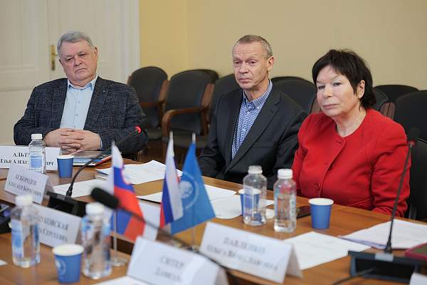 В РГГУ состоялась встреча с Даниэлем Ситером