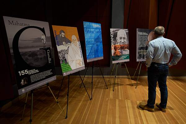 РГГУ совместно с Культурным центром имени Дж. Неру при Посольстве Индии в Москве отметил «Ганди джаянти»