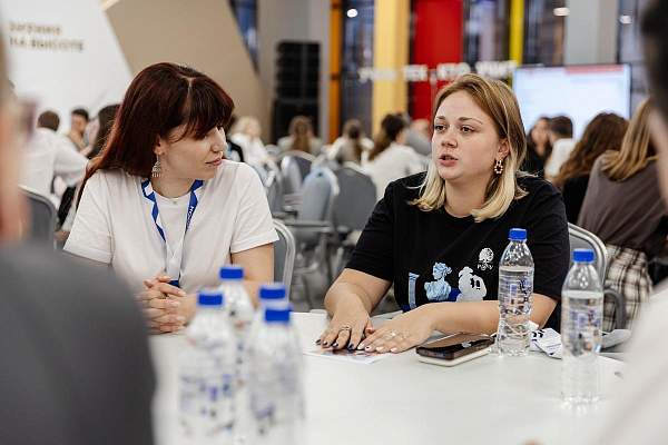 Сотрудники Департамента по работе с молодёжью РГГУ приняли участие во всероссийском семинаре координаторов добровольчества