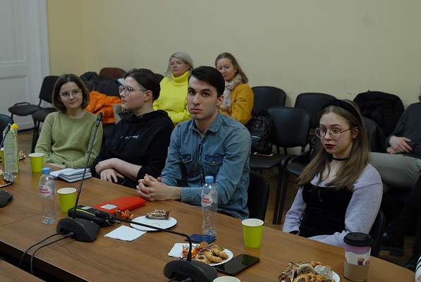 Историю праздника 8 марта обсудили в рамках СНО «Советская повседневность»