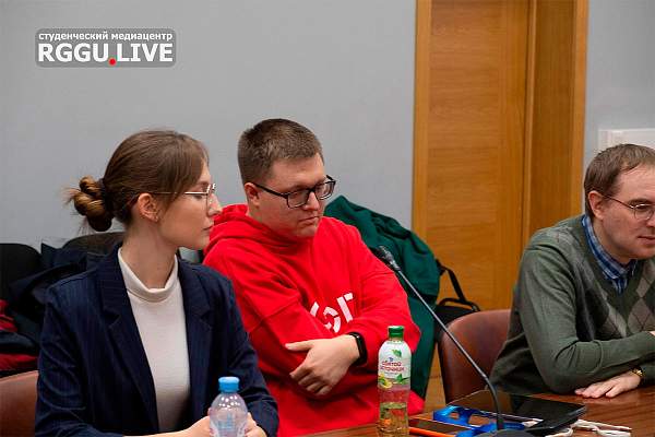 «История семьи - история страны»: Клуб молодых историков открывает новый год заседаний