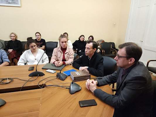 Презентация книги "Живая память" на Клубе молодых историков РГГУ