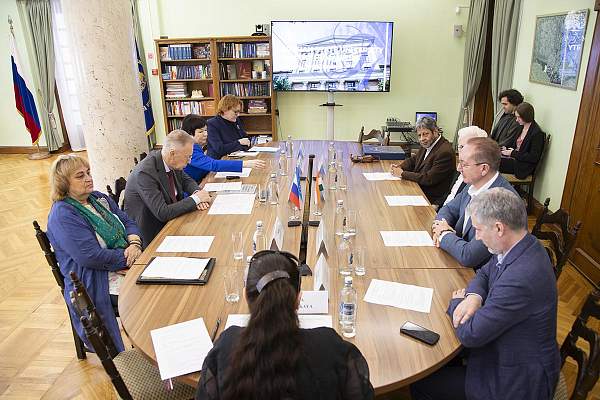 РГГУ и Институт Бхаратья Видья Бхаван наметили новые направления российско-индийского сотрудничества