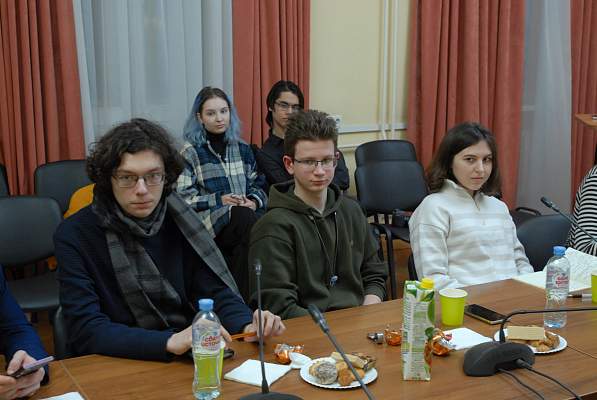 Историю праздника 8 марта обсудили в рамках СНО «Советская повседневность»