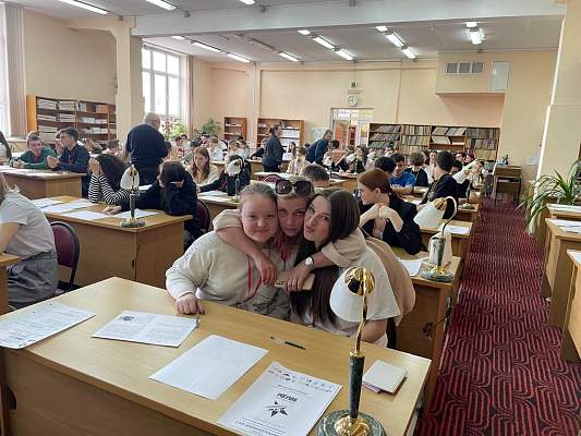 Студенты Гуманитарного колледжа приняли участие в Международной патриотической акции «Диктант Победы»