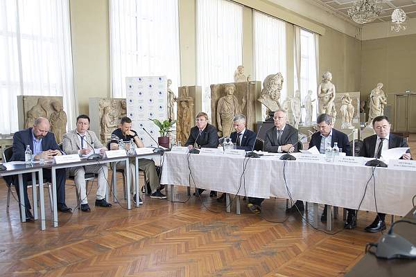 В РГГУ прошло заседание легкоатлетической комиссии 