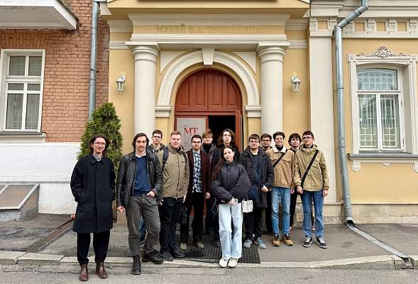 Экскурсия в Музей Тропинина для студентов-историков: от портретного жанра до иппического