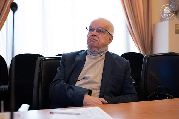 Суверенитет и социальная справедливость: в РГГУ обсудили новую модель развития России