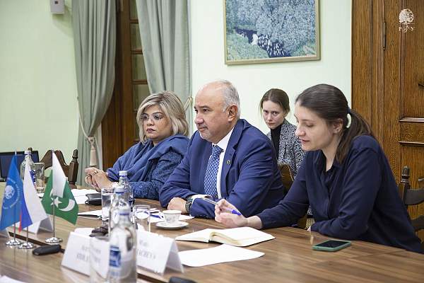 Новый импульс российско-пакистанским отношениям: в РГГУ обсудили гуманитарное сотрудничество