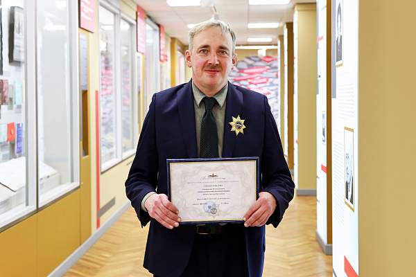 Профессор РГГУ награжден почетным знаком за вклад в историю науки и техники