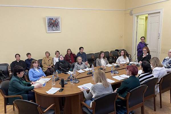 В РГГУ обсудили итоги саммита БРИКС и ШОС