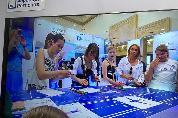 Студенты ФВиСКН открывают новые возможности на международной выставке-форуме «Россия»