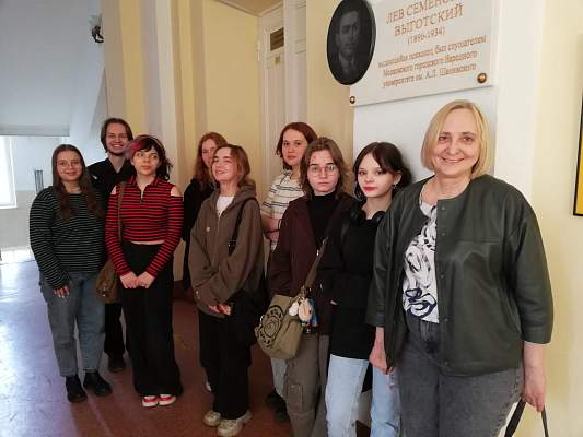 Студенты-психологи РГГУ встретили будущих абитуриентов