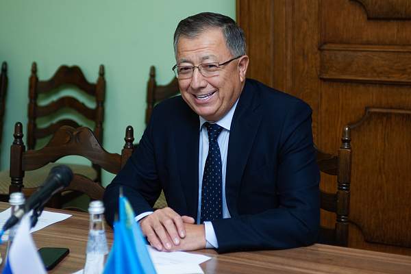 Руководители РГГУ и КазНУ имени аль-Фараби обсудили вопросы сотрудничества