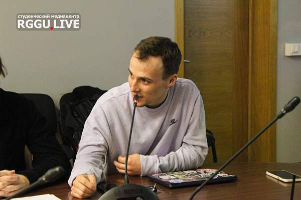  Клуб по итальянистике провел анти-симпозиум на теме: «Италия и Россия: 100 лет сотрудничества»