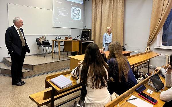 Открытые мастер-классы на факультете рекламы и связей с общественностью РГГУ 
