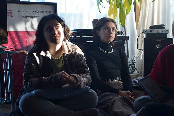 Студентки РГГУ представили доклад о хамниганской экспедиции на семинаре Общества полевых лингвистов