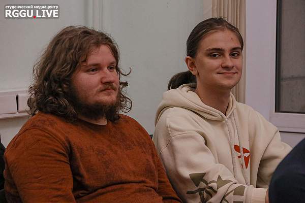 СНО «Методы и тексты» провели публичную лекцию «Аптекарский приказ: выходя за пределы истории медицины»