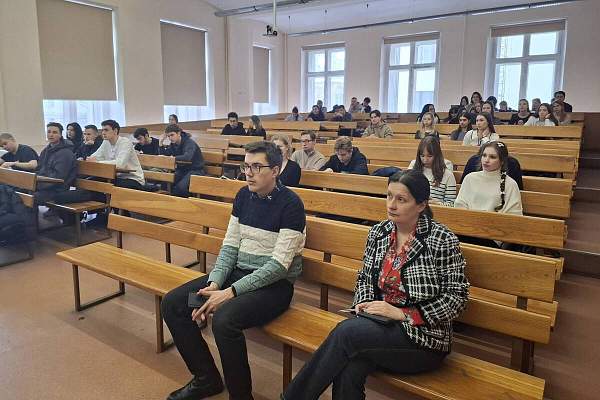 Студенты РГГУ встретились с сотрудником МВД России по району Перово г. Москвы