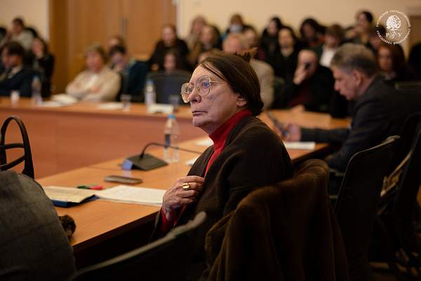 Доцент РГГУ Олег Ауров успешно защитил докторскую диссертацию