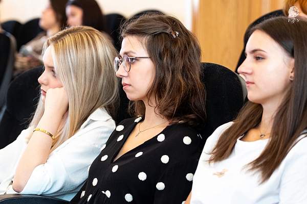 Планета РГГУ: проекты студентов программы «Обучение служением»