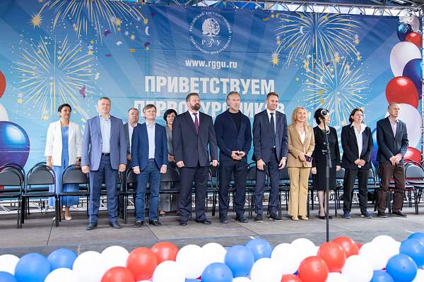 Шесть тысяч новых историй