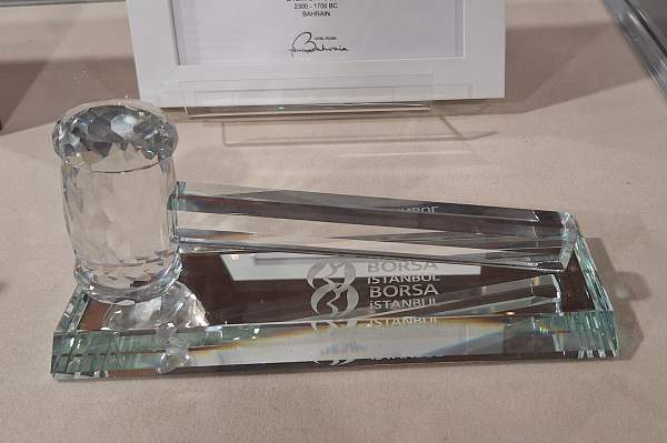 Студенты юридического факультета ИЭУП посетили Московскую биржу